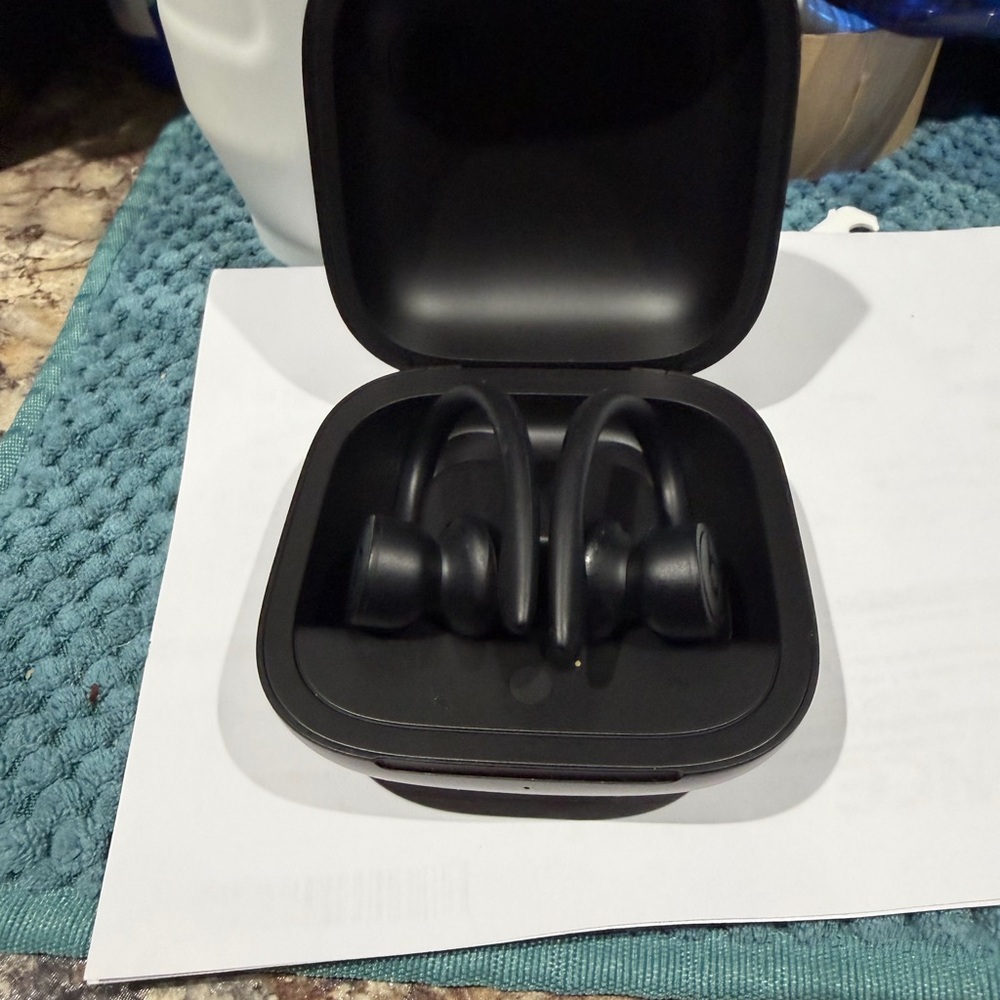 Beats by Dre Black Earbud Headphones